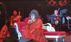 Bülent Ersoy memleketi Bursa'da sahne aldı
