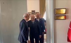 BAHÇELİ İLE KILIÇDAROĞLU ARASINDA SÜRPRİZ GÖRÜŞME