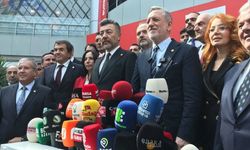 BURKAY: ''TARİHİ BİR GÜN YAŞIYORUZ''