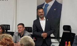 Özgür Şahin: '’17 ilçenin değişim talebi için adayım’'