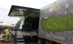YEŞİL VATAN TIRI BURSA’DA ÇOCUKLARLA BULUŞTU