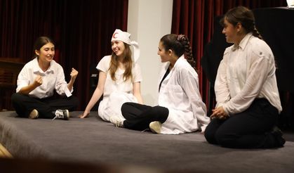 Bursalı gençler, Nâzım Hikmet’i sahneye taşıdı