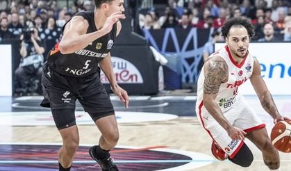 12 Dev Adam kadrosunda şok ayrılık