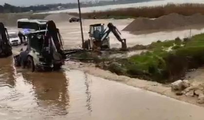 İznik Gölü renk değiştirdi!