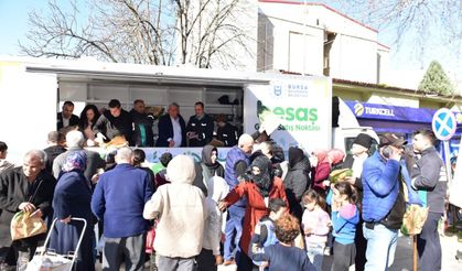 O ilçede ücretsiz pide dağıtımı!