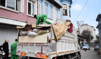 Osmangazi'de çöp ev operasyonu!