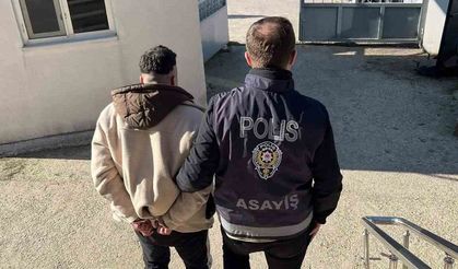 Aranan firari yakayı ele verdi