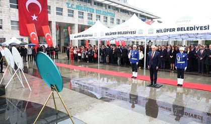 Nilüfer, 23 Nisan'ı Cumhuriyet Meydanı'nda kutladı