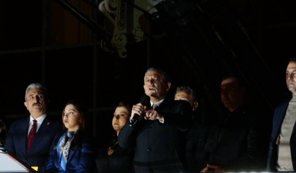 Özel, Bursa'da toplu açılış yaptı!