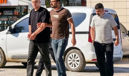 Arkadaşına silah dayayıp borcunu ödetti