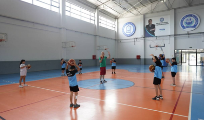 Bursa’da binlerce çocuk sporla buluşuyor