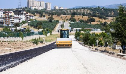 Bursa'da mezarlık yolları yenileniyor
