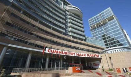 CHP'de üç belediye başkanı için ihraç kararı