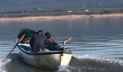 Bursa'da balıkçı çifte suçüstü! Böyle görüntülendiler