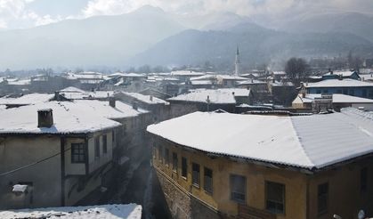 Beyazlara bürünen Gölyazı ve Cumalıkızık böyle görüntülendi