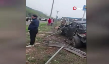 Bursa'da kayganlaşan yolda kontrolden çıkan otomobil taklalar attı : 1 ölü 1 yaralı