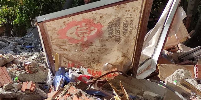 ÇGD şube binasının Bursa Büyükşehir tarafından yıkılmasına CHP'den tepki