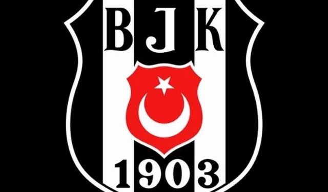 Beşiktaş'ın dev Kartal Heykeli traftarları ikiye bölündü