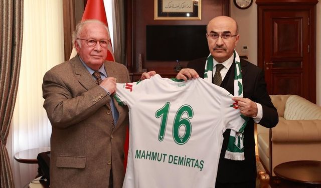 Bursaspor yönetimi, Bursa Valisi Mahmut Demirtaş’ı ziyaret etti
