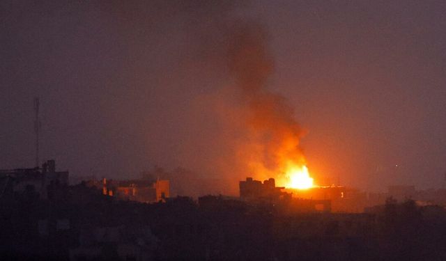 İsrail gece boyunca Gazze’yi vurdu: 20 ölü