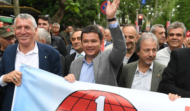 Başkan Aydın, 1 Mayıs'ı emekçilerle birlikte kutladı