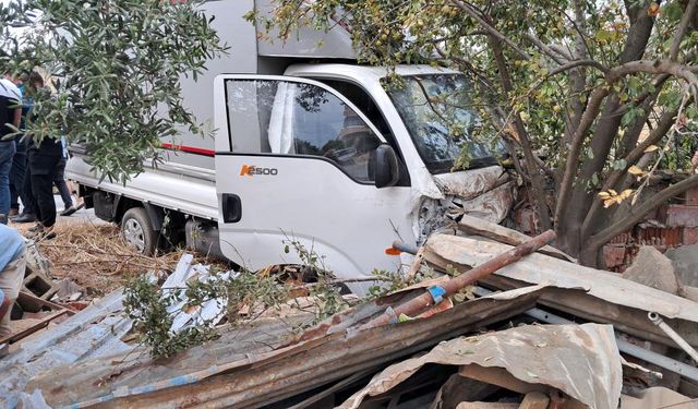 Bursa’da kaygan yol kaza yaptırdı