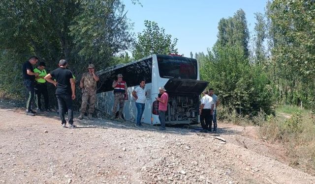 Yolcu otobüsü kaza yaptı: Yaralılar var