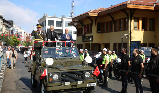 30 Ağustos Zafer Bayramı Bursa'da coşkuyla kutlandı!