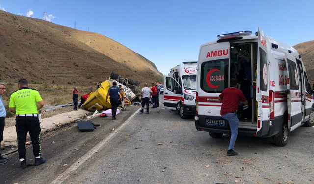 Erzincan'da katliam gibi kaza: 4 ölü, 2 ağır yaralı