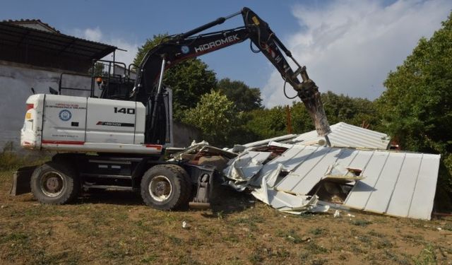 Bursa’da kaçak yapıyla mücadele: 59 yıkım!