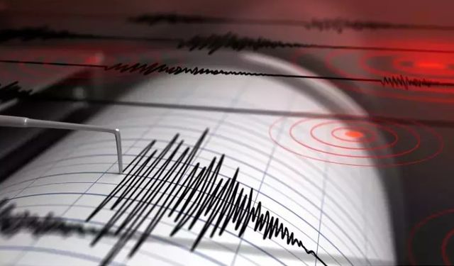 Adana'da peş peşe üç deprem!