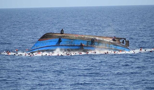 Göçmen teknesi nehirde alabora oldu: 7 kişi kayıp