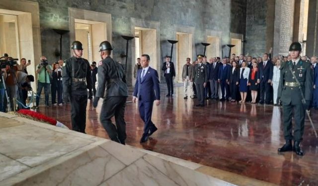 CHP, 101’inci yılında Anıtkabir’de