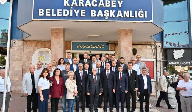 Bozbey Karacabey'de: 'Tarımın planlanmasına önderlik yapacağız'