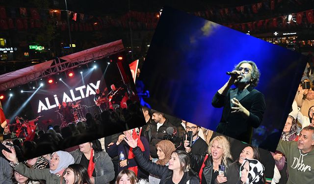 Bursa’da Cumhuriyet konserlerinde coşku tavan yaptı