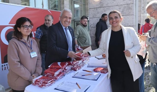 Nilüfer, Atatürk posterleriyle donanıyor