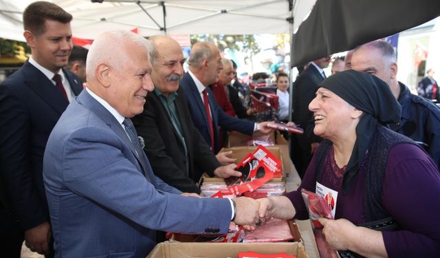 Bozbey'den Bursalılara 'Cumhuriyet Bayramı' çağrısı