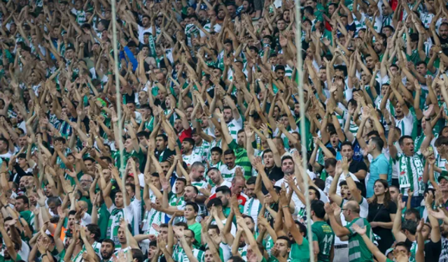 Tribünün tek hakimi Bursaspor!