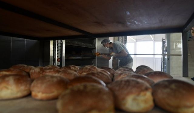 Bursa'da sofralara ücretsiz ekmek!