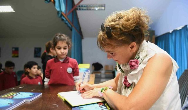 Bursa'da çocuklara kitap okumayı sevdiren etkinlik