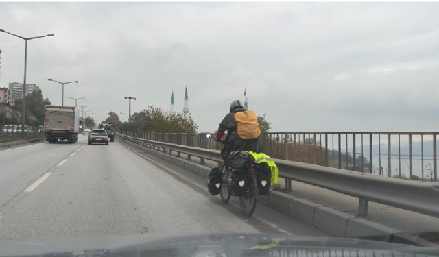 Berlin'den bisikletiyle yola çıktı, Bursa'da mola verdi