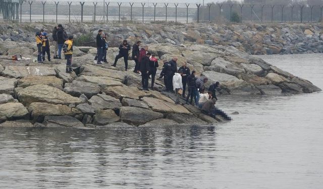 Başından silahla vurulmuş cesetler bulundu!