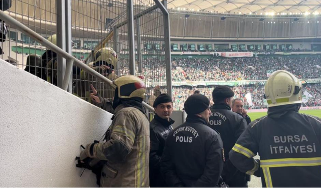 Bursaspor maçında yangın paniği