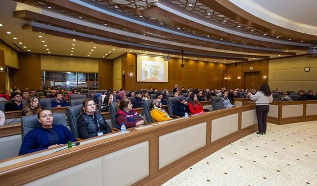 Büyükşehir personeline, ‘anne sütünün önemi farkındalık eğitimi’ verildi