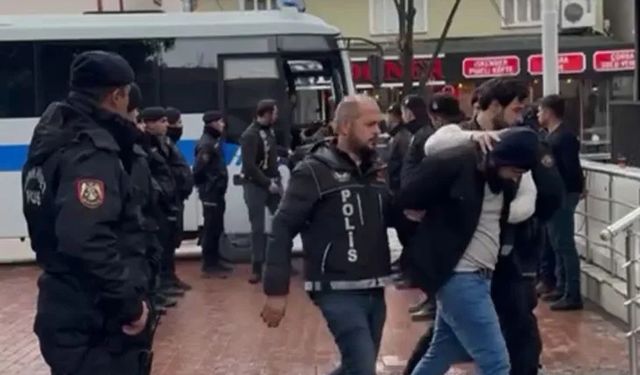 Bursa’da küme evlerine operasyon: Polise ateş açtılar!