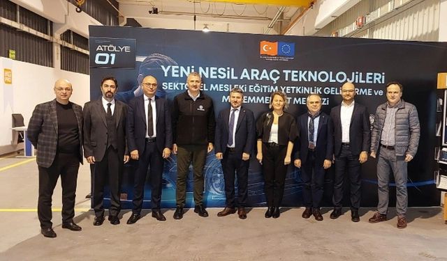 Bursa'da otomotiv sektöründe iş birliği ve gelecek stratejileri konuşuldu