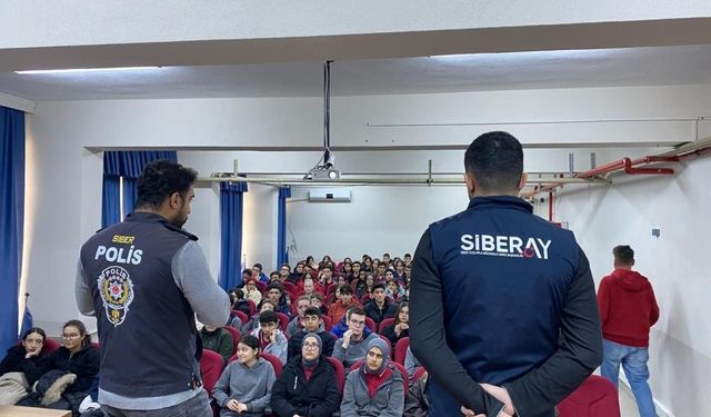 Bursa Emniyeti’nden siber güvenlik eğitimi