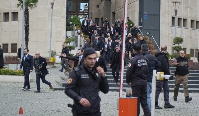 Bakan Memişoğlu'ndan yaralanan askerlere ziyaret!