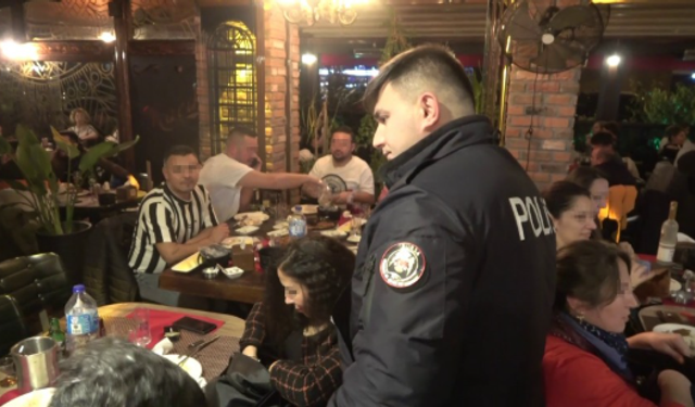 Bursa polisinden mekanlara "şok" baskın