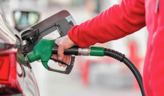 Benzine yeni bir zam yolda